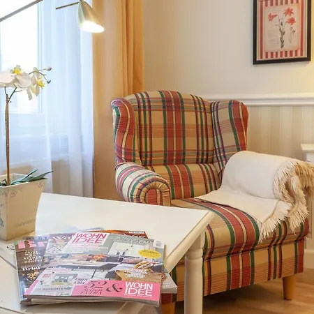 Villa Granitz, Ostseebad Sellin, Insel Ruegen, Gemuetliche 38 Quadratmeter Gross, Bietet Die Lieblingsplatz In Der Villa Granitz Zwei Personen Alle Annehmlichkeiten Fuer Unbeschwerte Urlaubstage Sellin