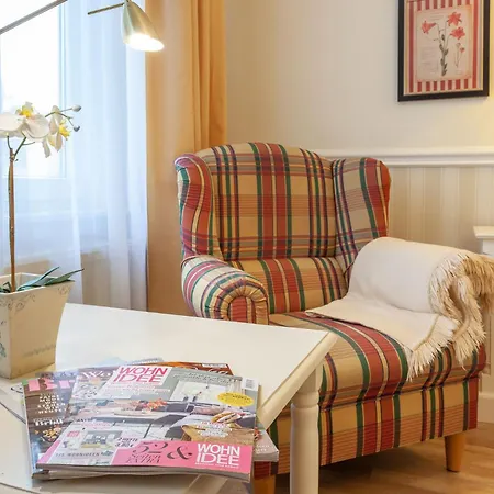 Villa Granitz, Ostseebad Sellin, Insel Ruegen, Gemuetliche 38 Quadratmeter Gross, Bietet Die Lieblingsplatz In Der Villa Granitz Zwei Personen Alle Annehmlichkeiten Fuer Unbeschwerte Urlaubstage *