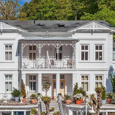 Apartman Villa Granitz, Ostseebad Sellin, Insel Ruegen, Gemuetliche 38 Quadratmeter Gross, Bietet Die Lieblingsplatz In Der Villa Granitz Zwei Personen Alle Annehmlichkeiten Fuer Unbeschwerte Urlaubstage Sellin