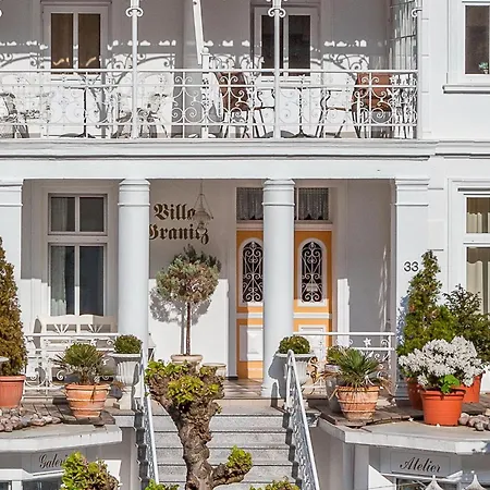 Villa Granitz, Ostseebad Sellin, Insel Ruegen, Gemuetliche 38 Quadratmeter Gross, Bietet Die Lieblingsplatz In Der Villa Granitz Zwei Personen Alle Annehmlichkeiten Fuer Unbeschwerte Urlaubstage Apartman Sellin
