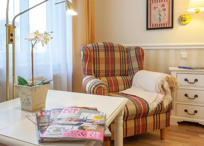 Villa Granitz, Ostseebad Sellin, Insel Ruegen, Gemuetliche 38 Quadratmeter Gross, Bietet Die Lieblingsplatz In Der Villa Granitz Zwei Personen Alle Annehmlichkeiten Fuer Unbeschwerte Urlaubstage *