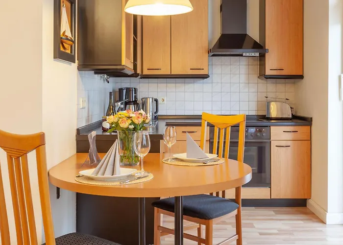 Villa Granitz, Ostseebad Sellin, Insel Ruegen, Gemuetliche 38 Quadratmeter Gross, Bietet Die Lieblingsplatz In Der Villa Granitz Zwei Personen Alle Annehmlichkeiten Fuer Unbeschwerte Urlaubstage Daire Sellin (Rugen)